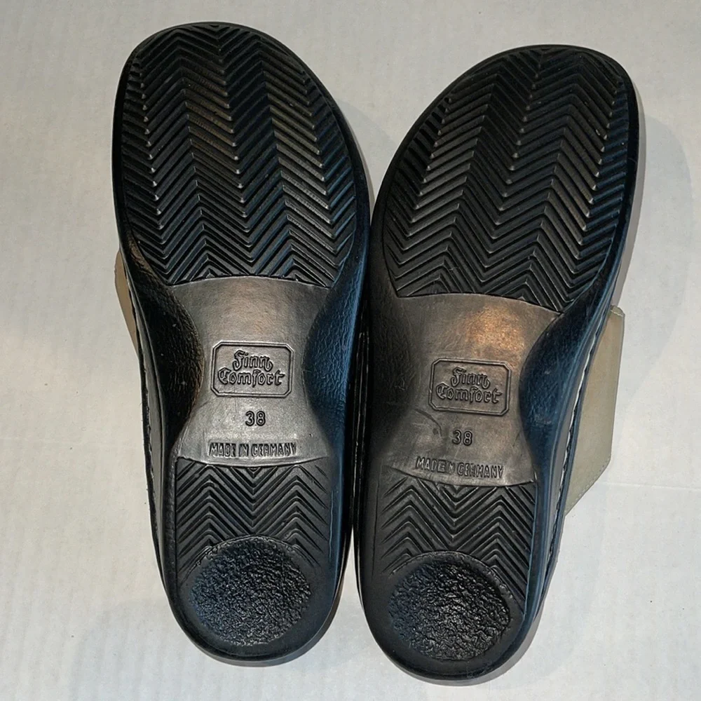 Finn Comfort Moss Green Leather Jamaika Walking Sandals